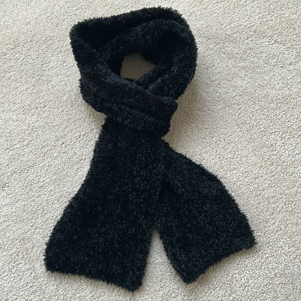 Twik Black Chenille Scarf